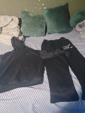 SHEIN Black Men's Hoodie and Sweatpants Set